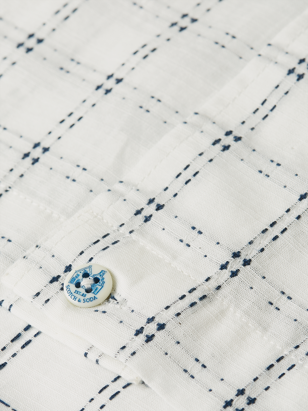 Check loose short sleeve shirt