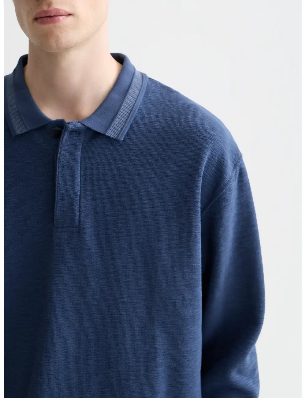 Structured Relaxed-fit Long-sleeved Polo detail shot of fabric and craftsmanship by Scotch & Soda