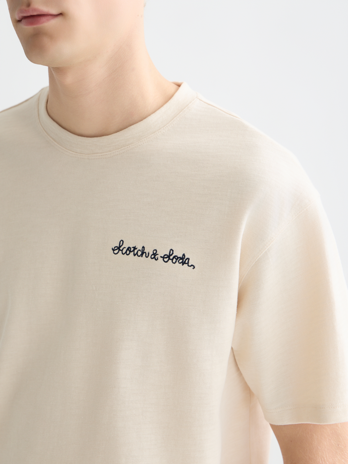 Pocket artwork relaxed T-shirt