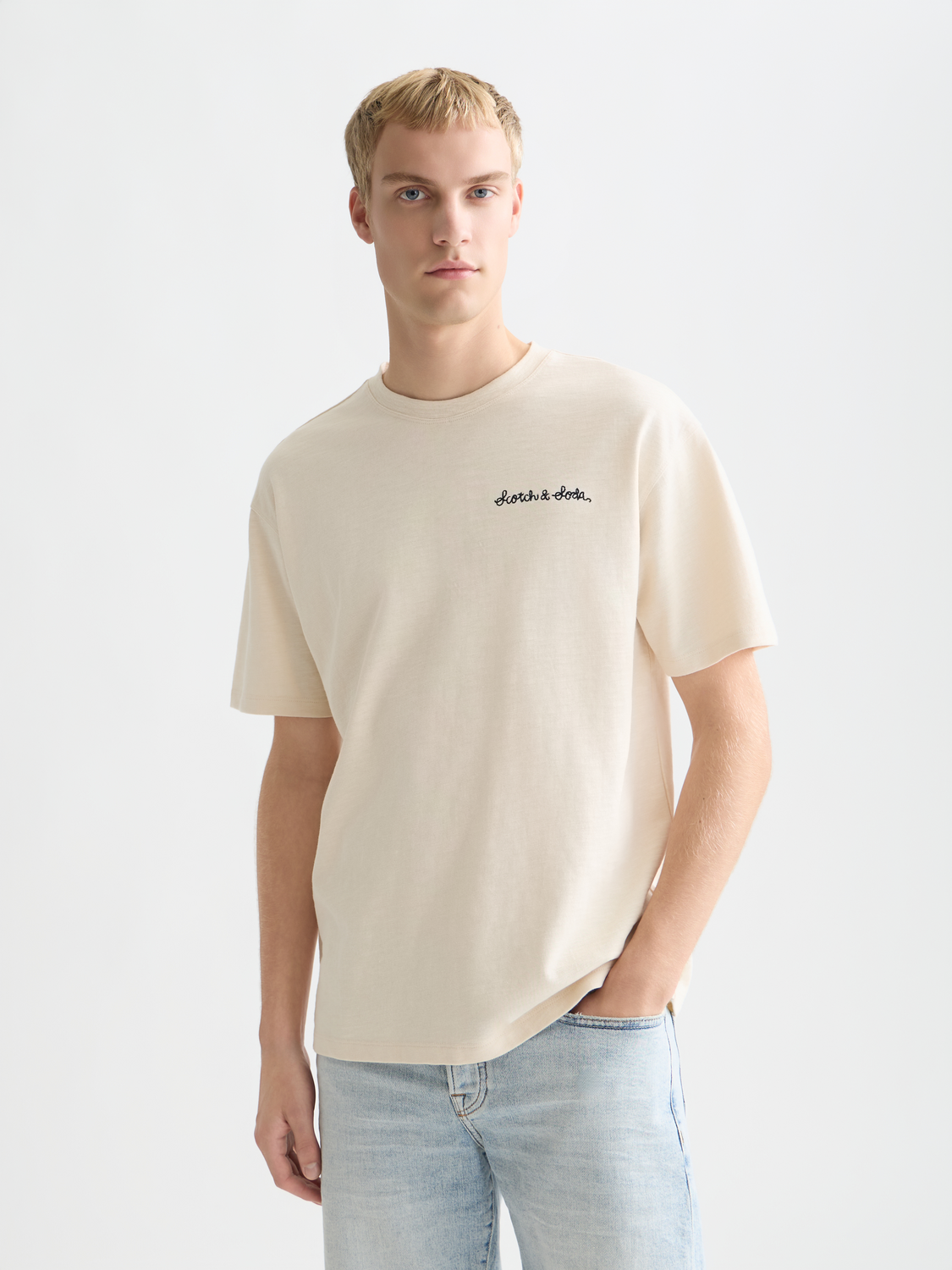 Pocket artwork relaxed T-shirt