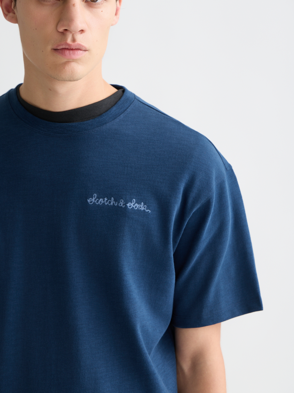 Pocket artwork relaxed T-shirt