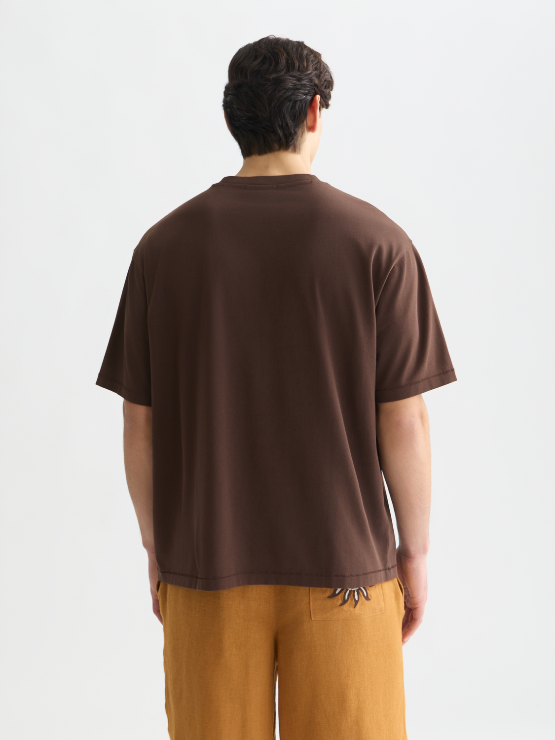 Embroidered artwork loose T-shirt