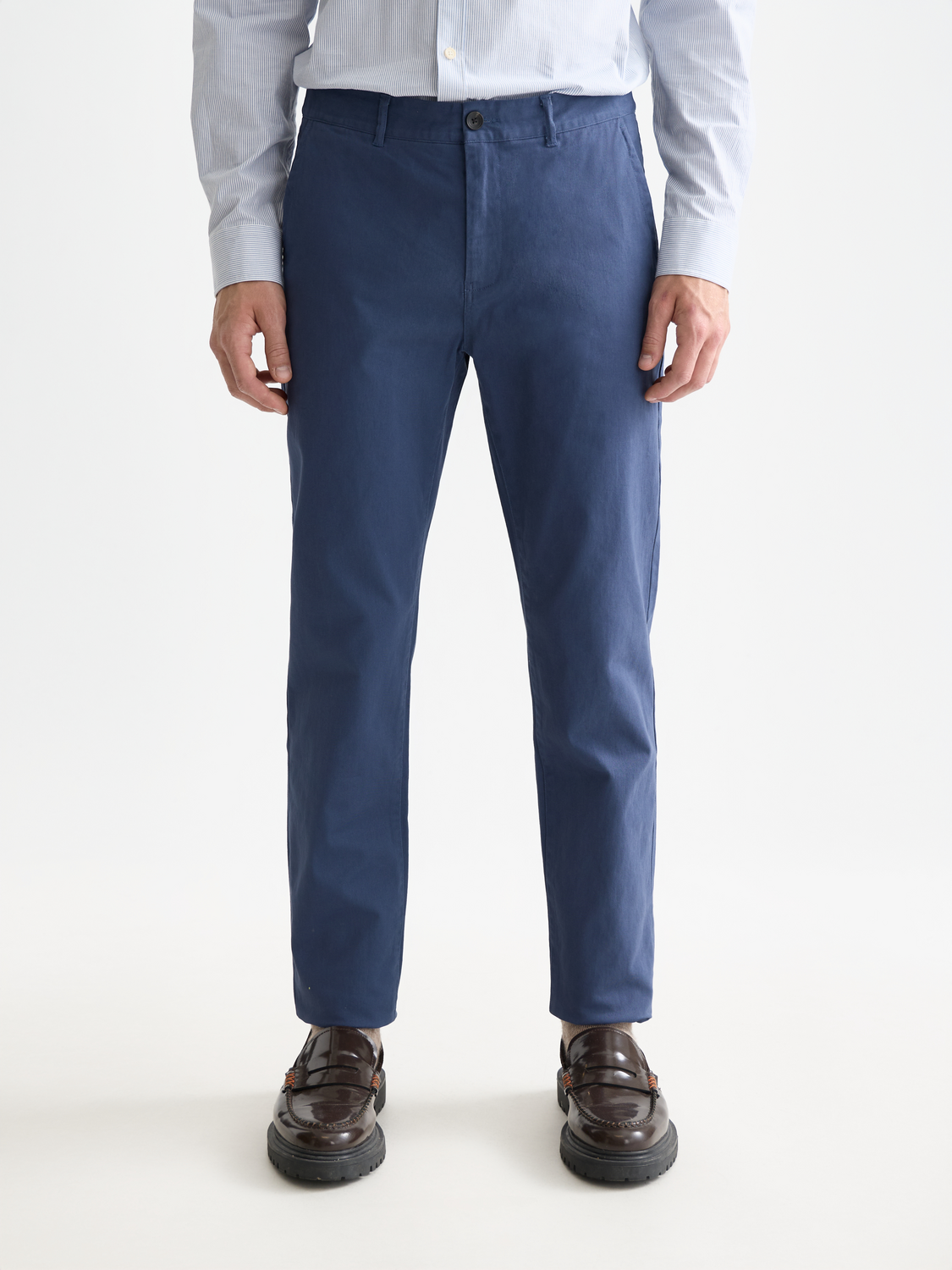 Seasonal Essentials Stuart chino