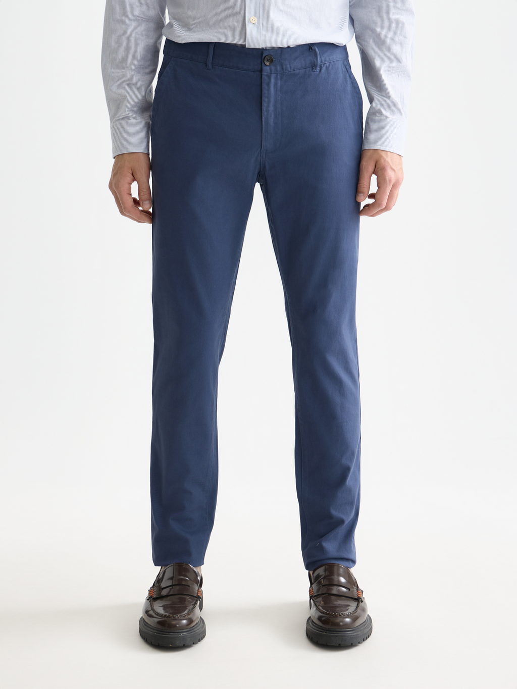 Seasonal Essentials Mott chino