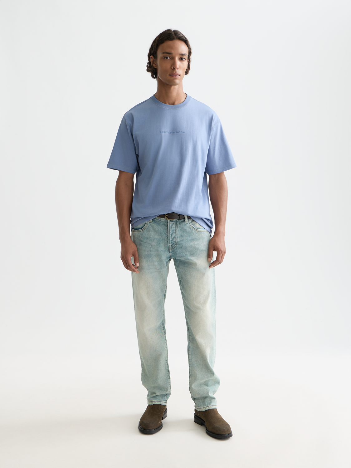 Seasonal Essentials artwork relaxed T-shirt