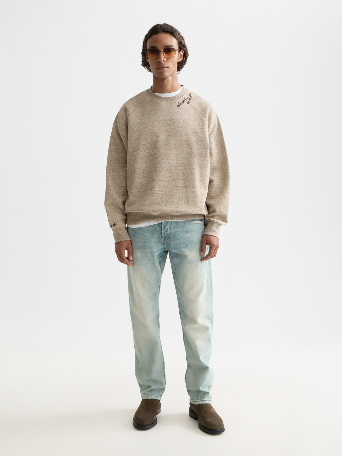 Embroidered loose sweatshirt