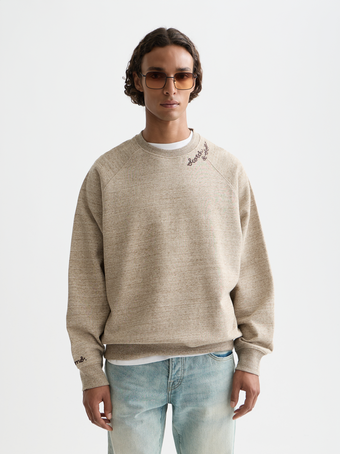 Embroidered loose sweatshirt