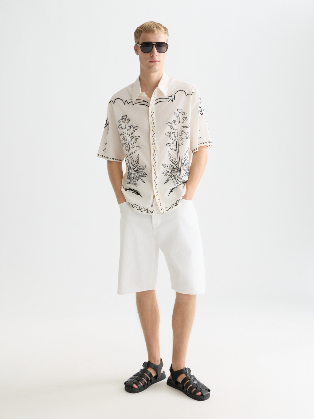 Embroidered seersucker relaxed short sleeve shirt