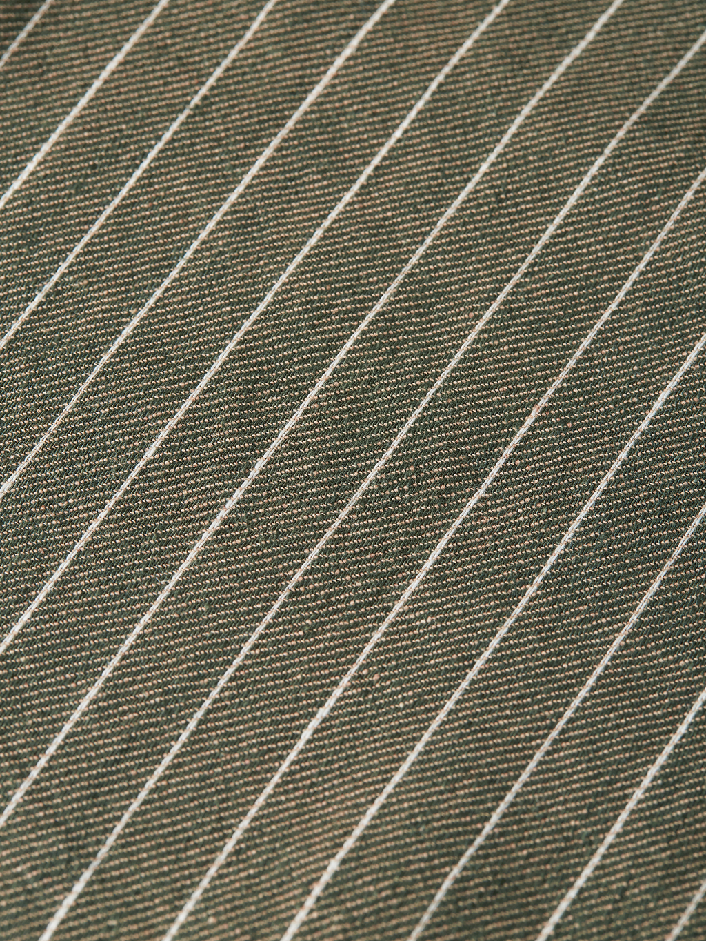 Pleated pinstriped loose straight chino