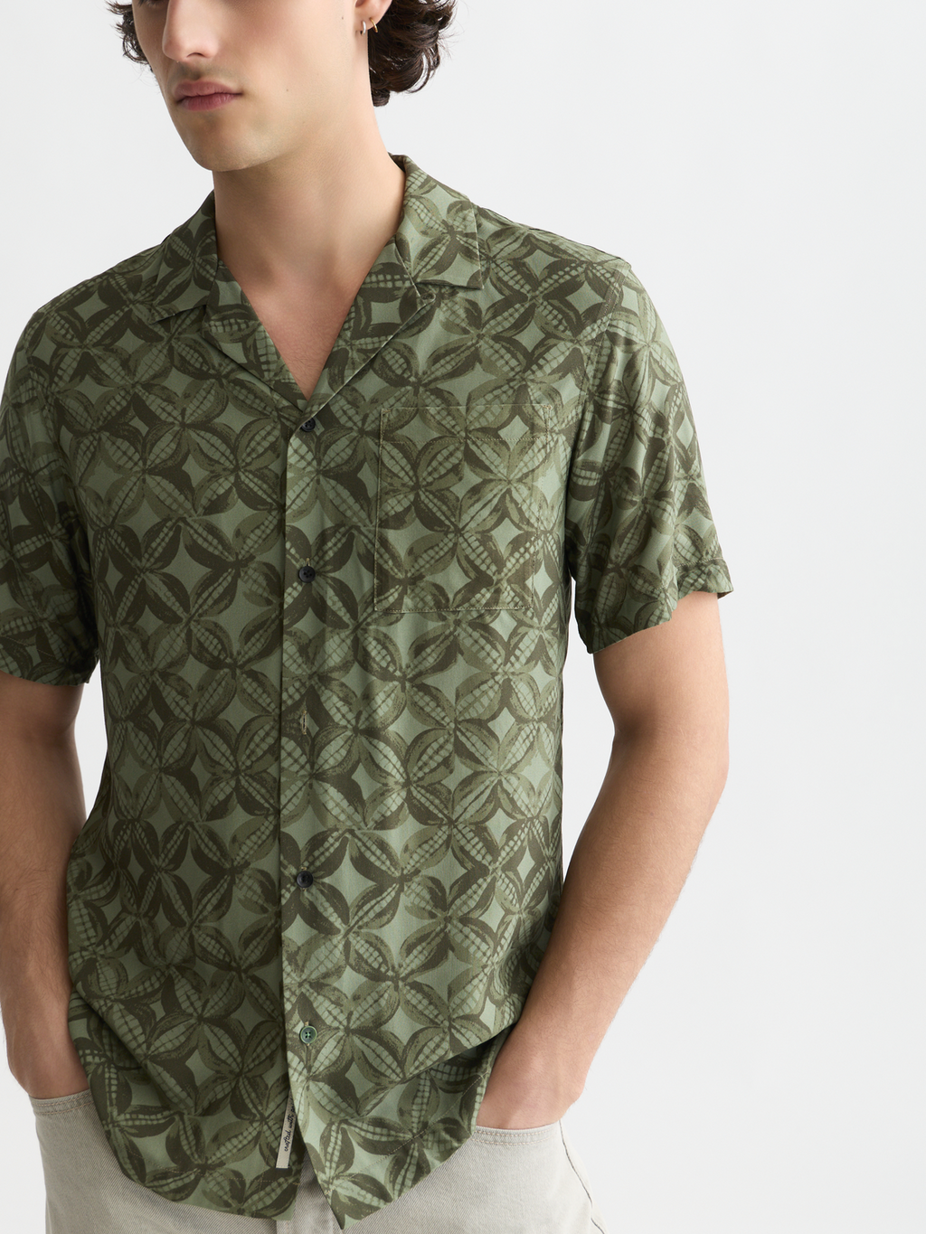 Printed short-sleeved shirt