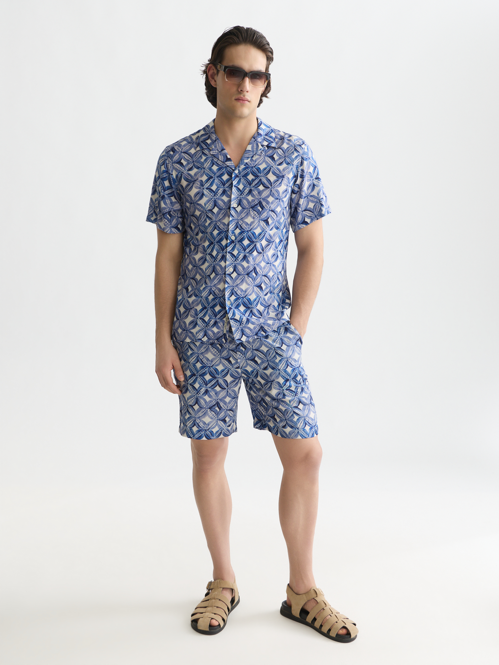 Printed short-sleeved shirt