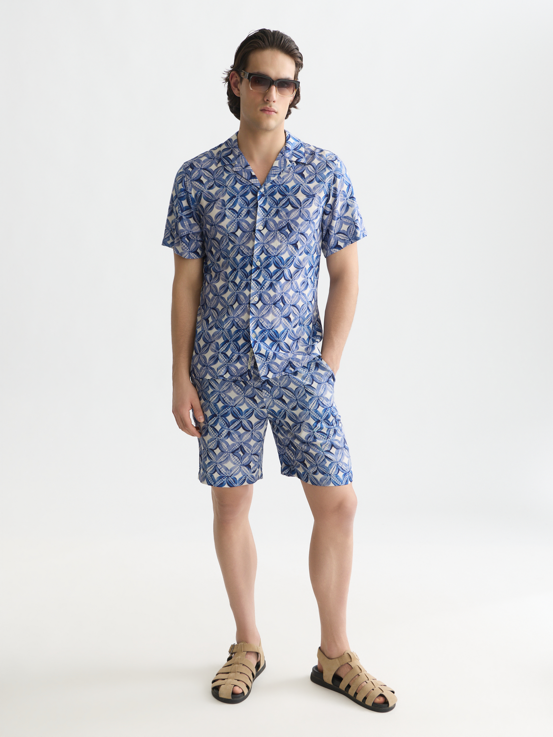 Printed short-sleeved shirt