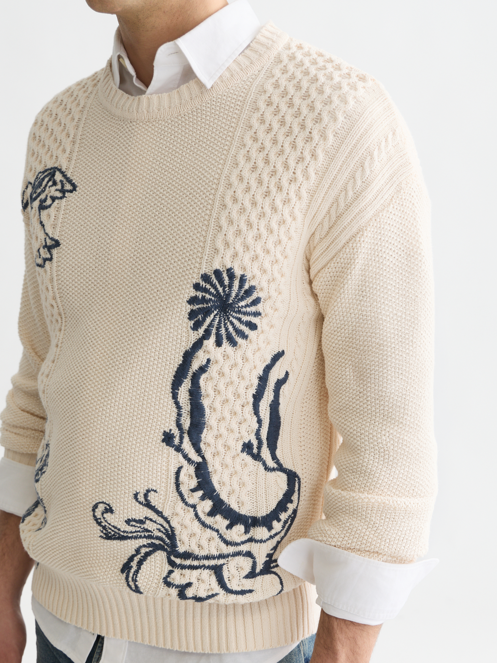 Scotch & Soda x Royal Delft Embroidered Relaxed Pullover