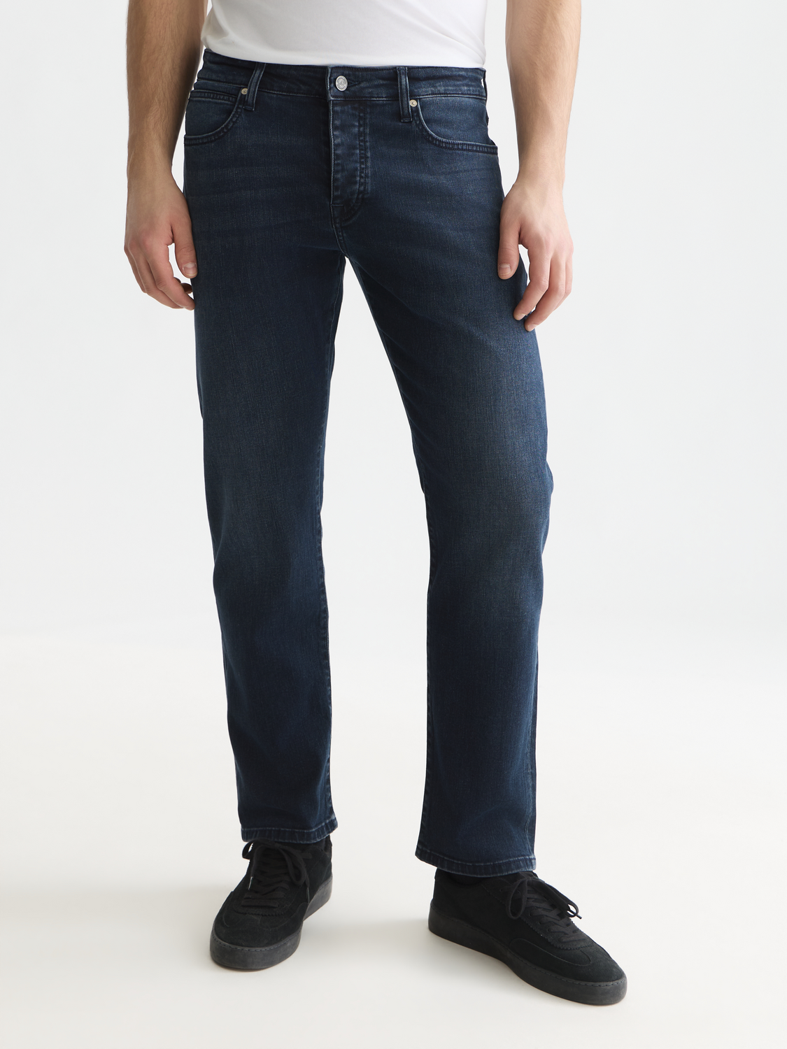 The Zee straight denim