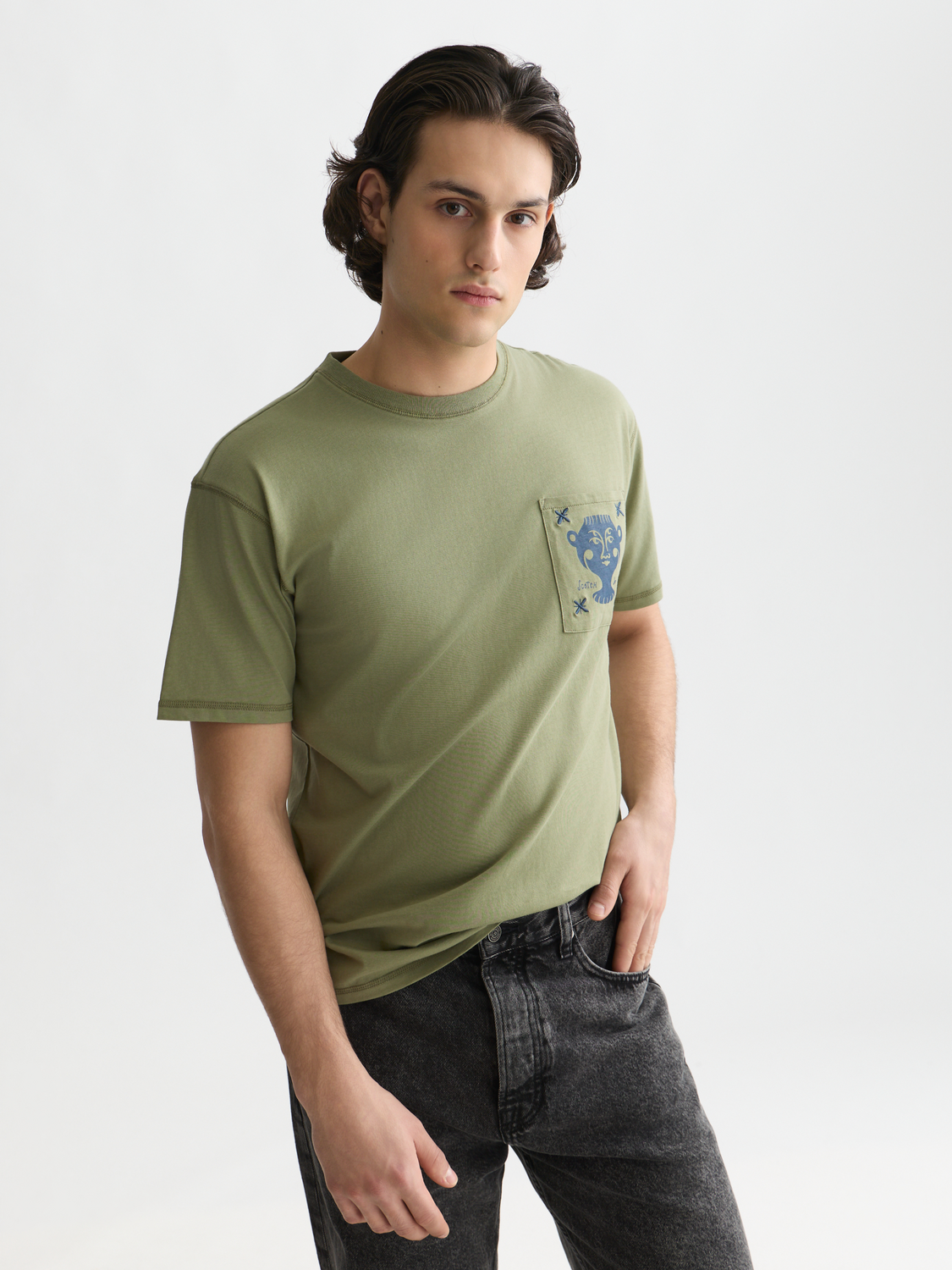 artwork pocket relaxed T-shirt