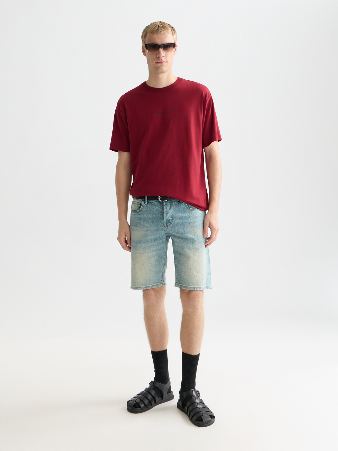Seasonal Essentials Artwork Relaxed T-shirt
