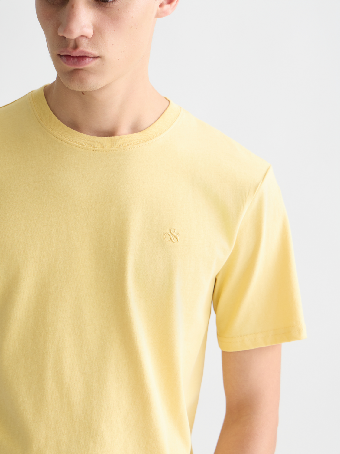 Seasonal Essentials logo T-shirt