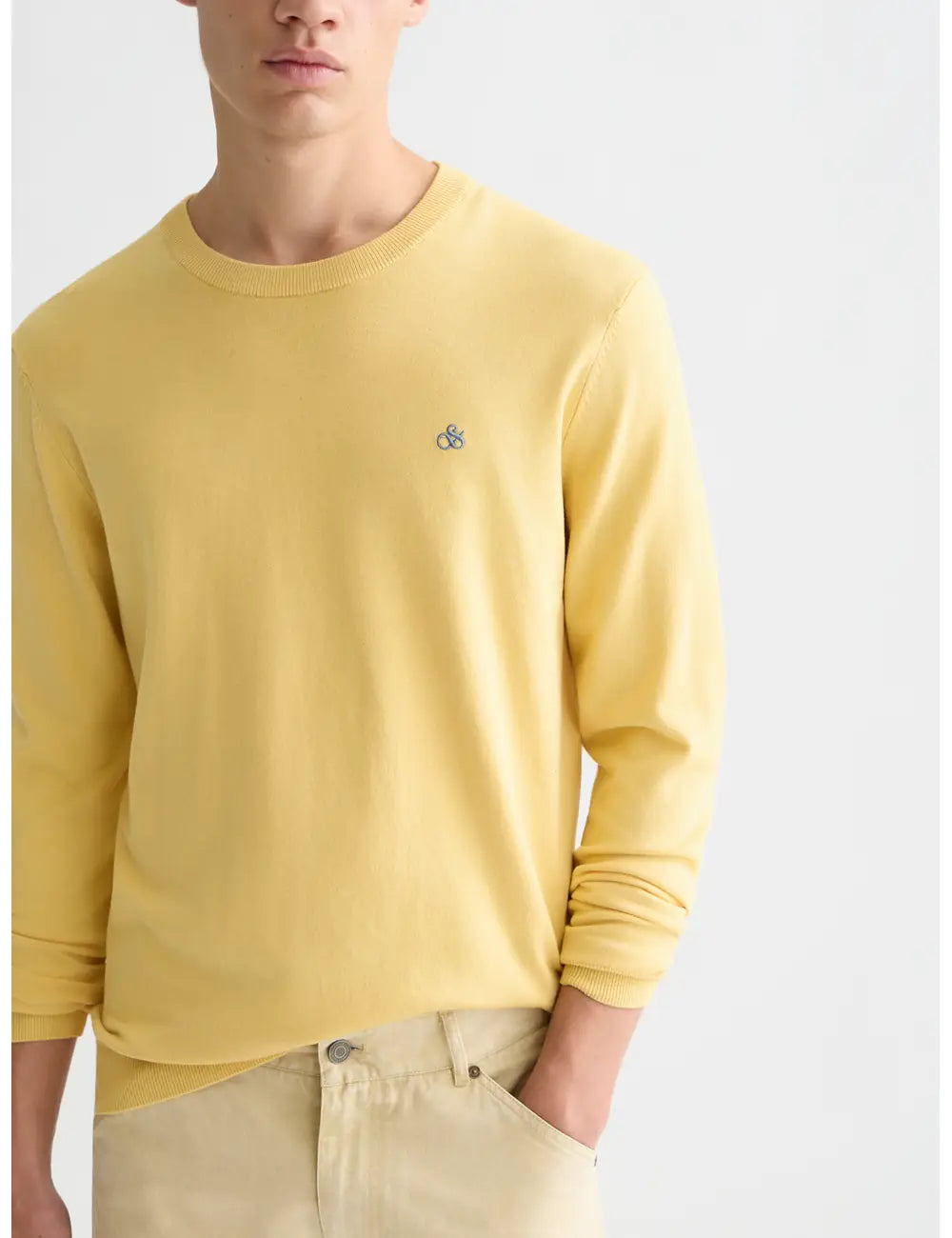 Seasonal Core Ecovero Regular Fit Pullover detail shot of fabric and craftsmanship by Scotch & Soda