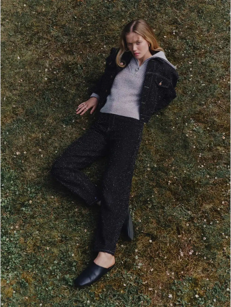 black Grass showing knit fabric by Scotch & Soda