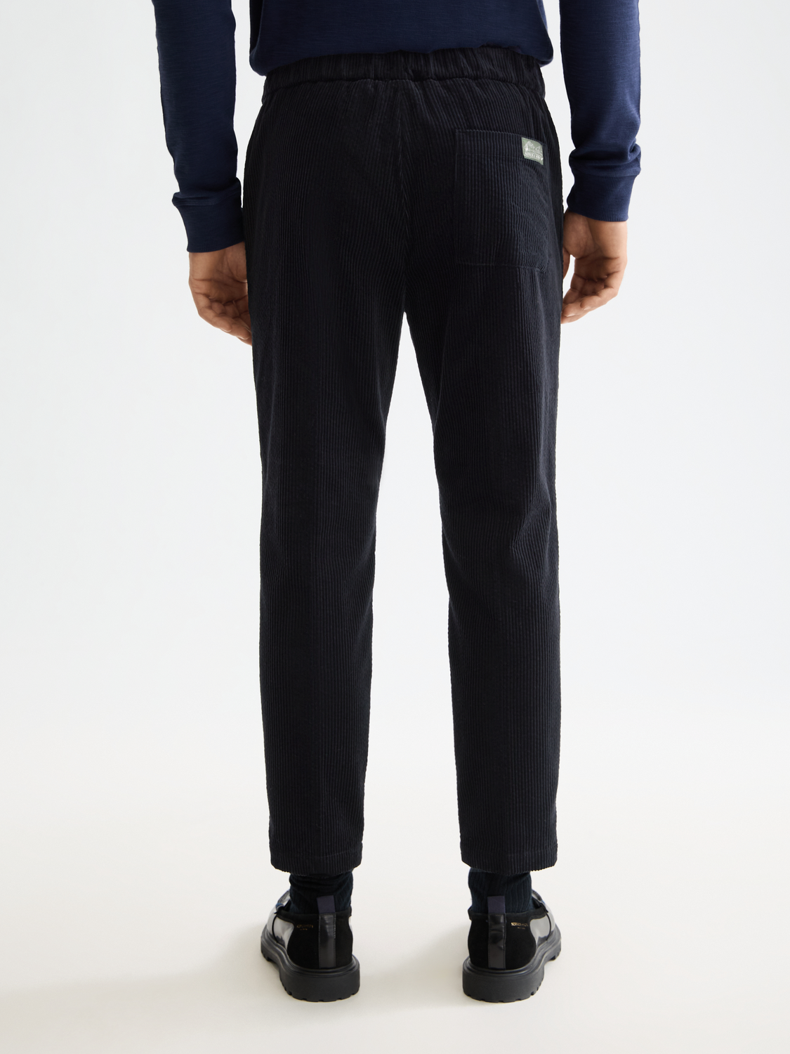 Fave Cotton corduroy loose tapered jogger