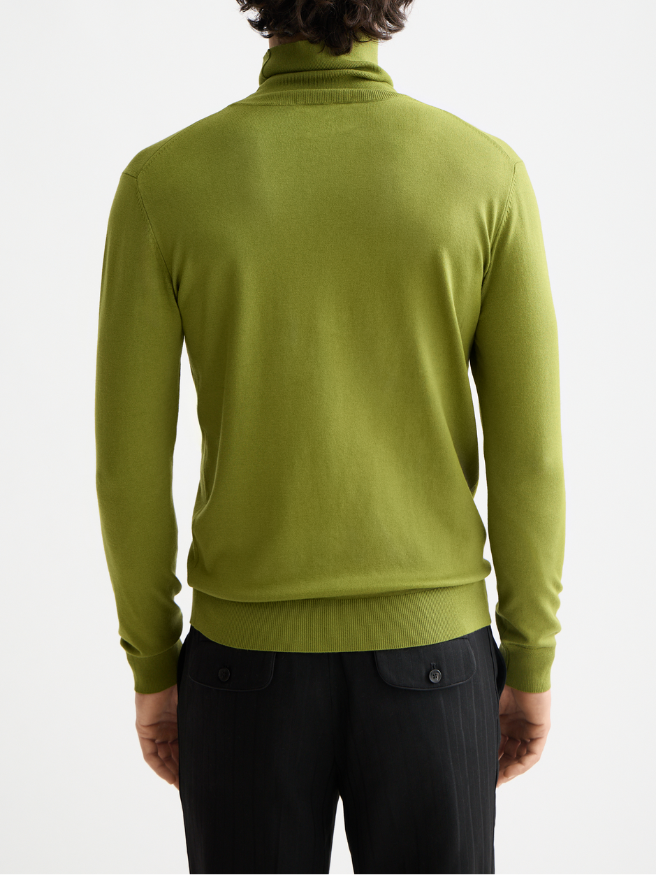 turtleneck sweater