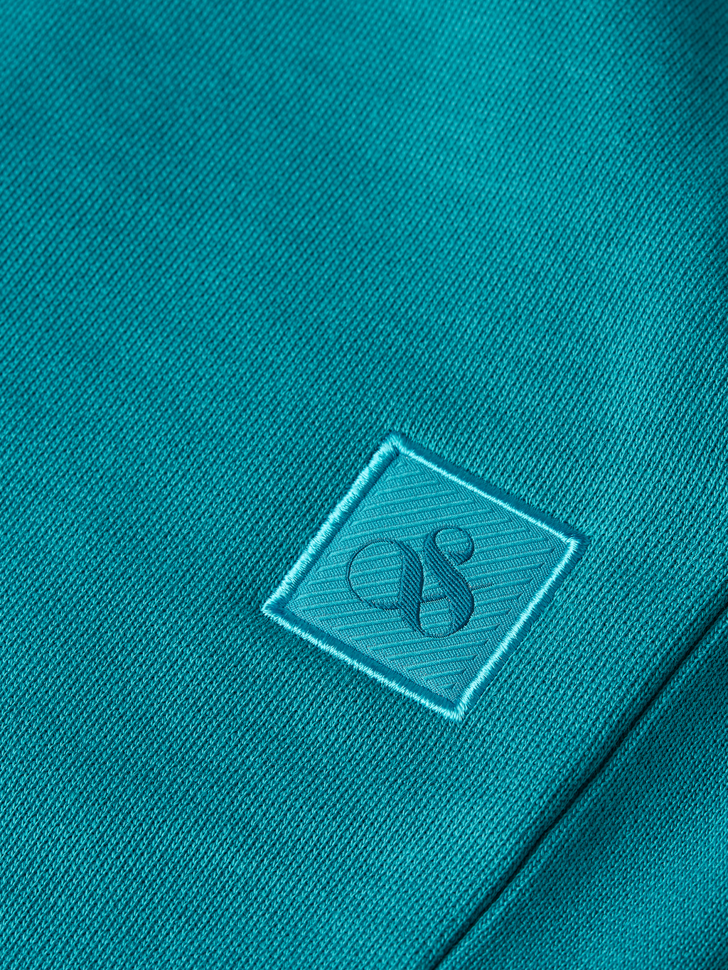 Boys Seasonal Essentials logo badge sweatshorts
