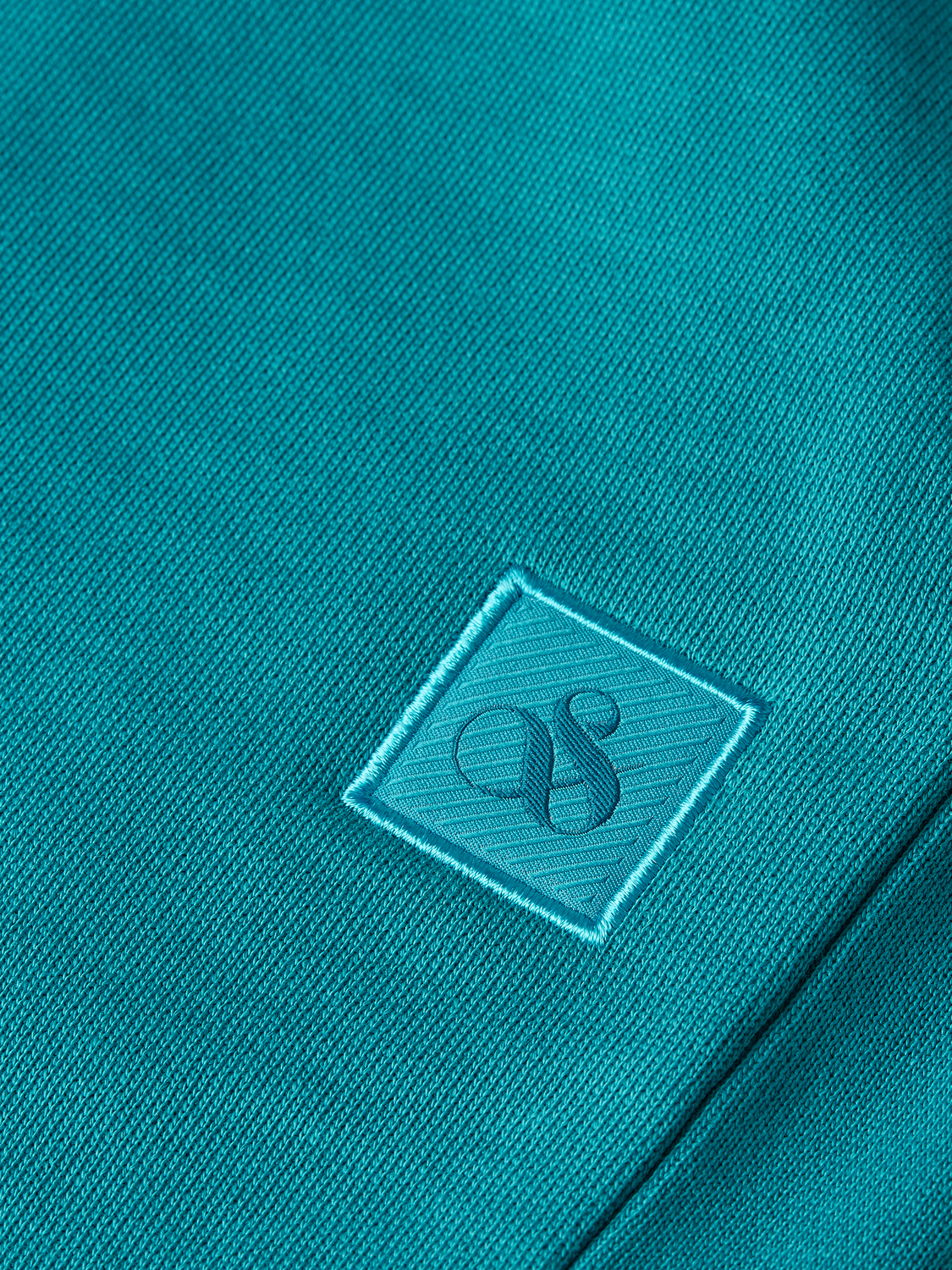 Boys Seasonal Essentials logo badge sweatshorts