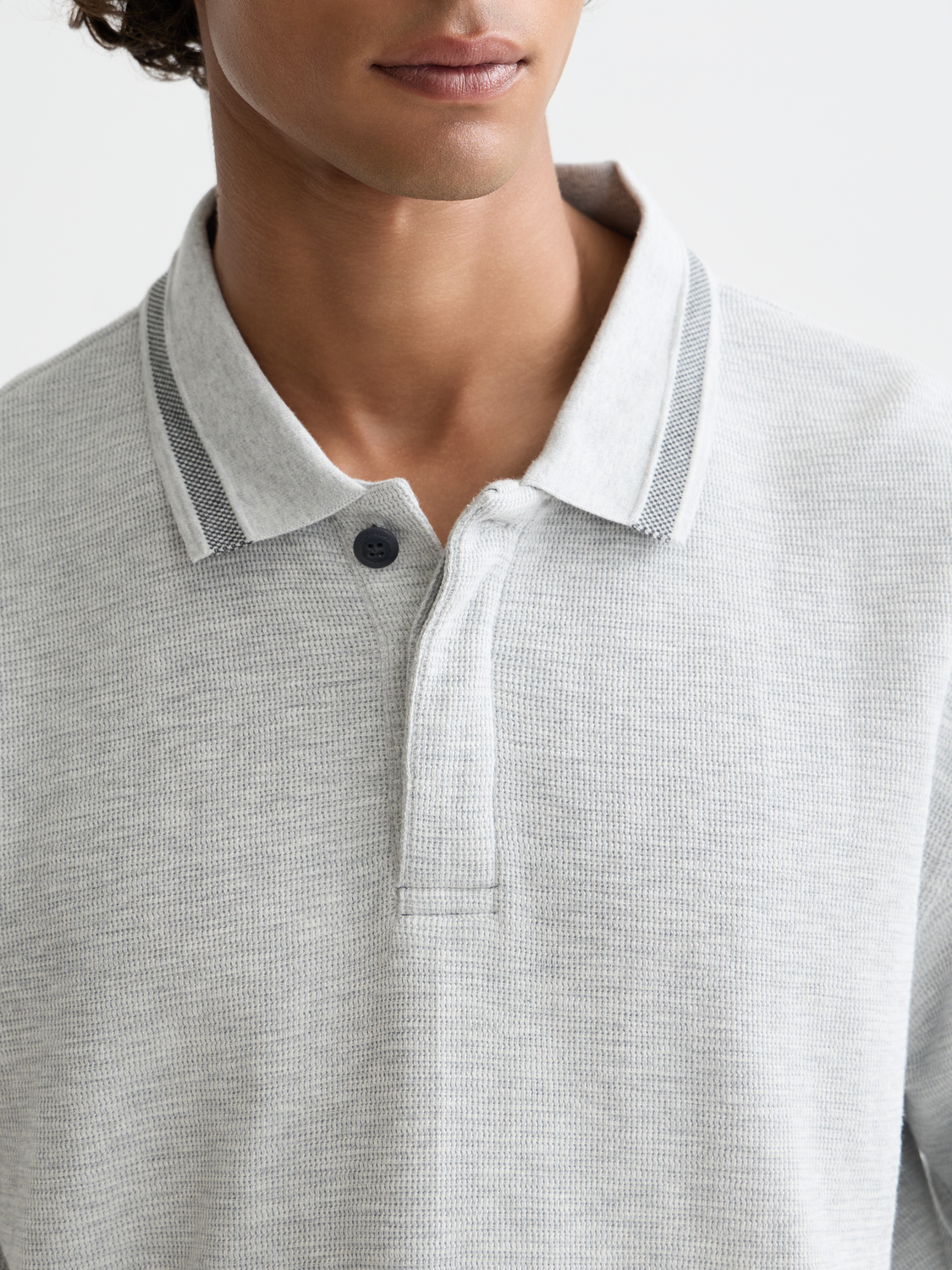 Structured relaxed long-sleeved polo
