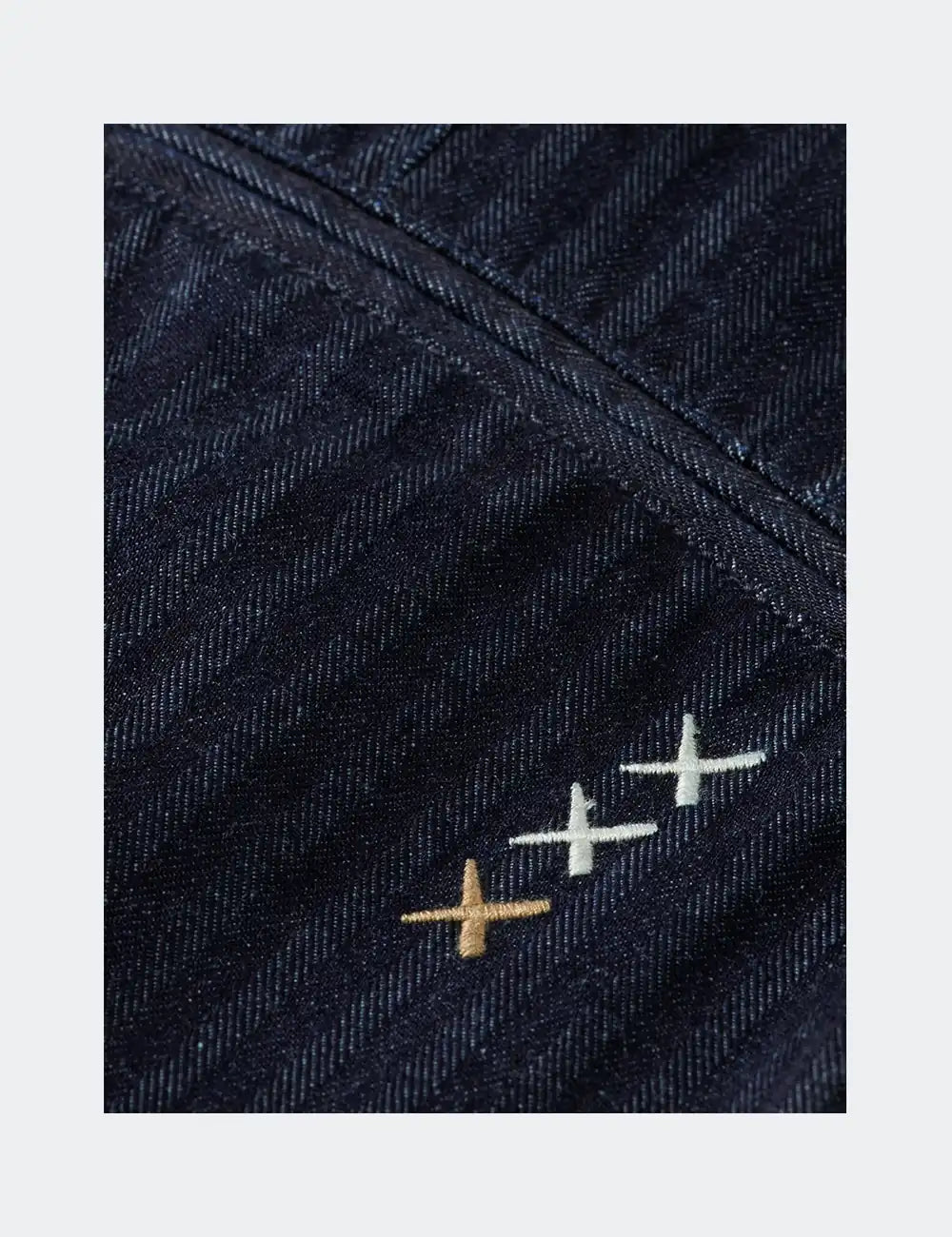 Seasonal Loose Fit Denim Chino detail shot of fabric and craftsmanship by Scotch & Soda