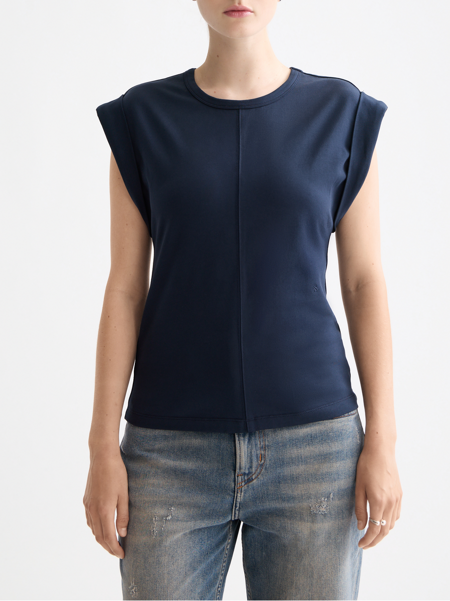 Fitted rolled-up sleeve T-shirt
