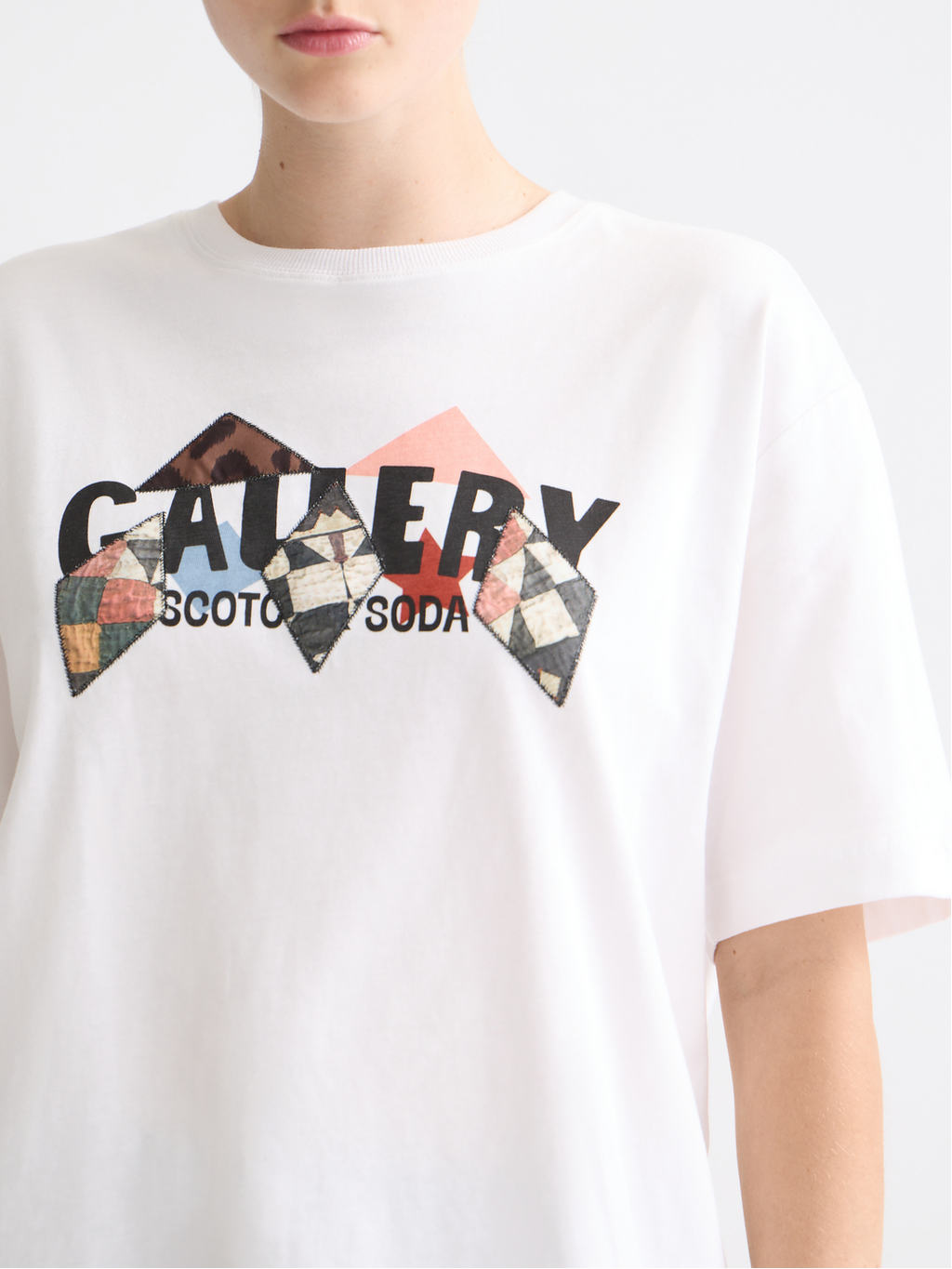 Elevated artwork loose T-shirt