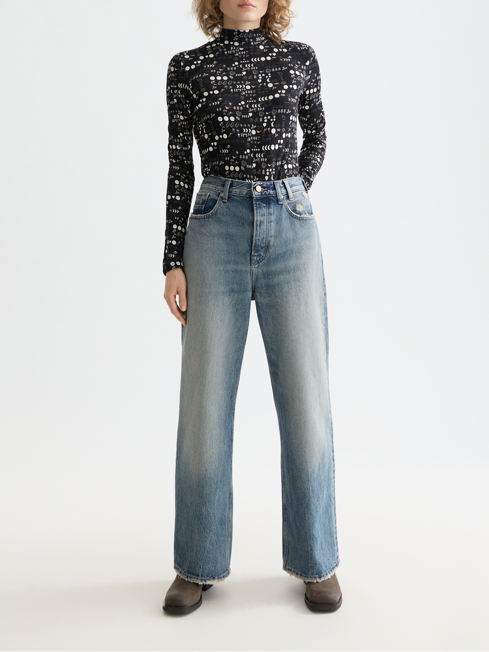 All over printed mock neck long sleeve T-shirt