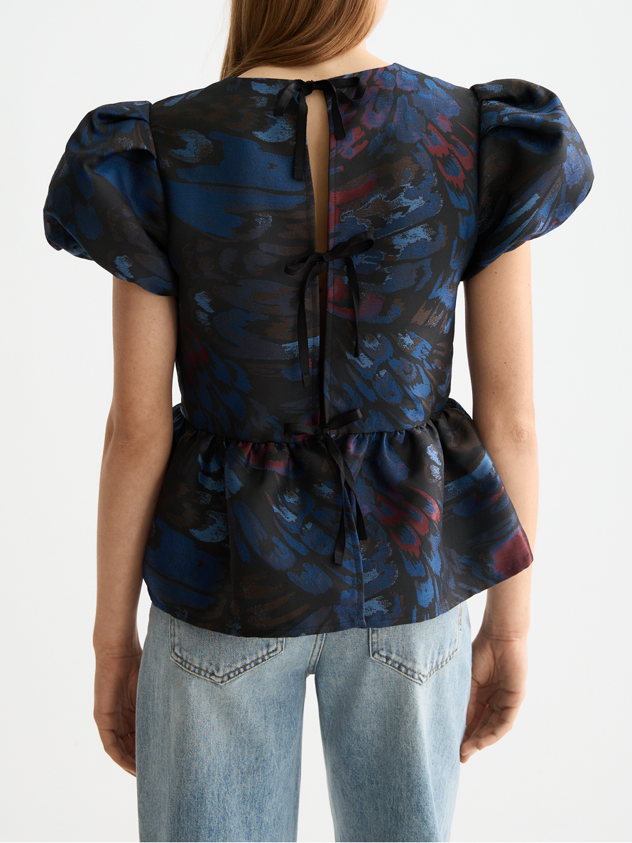 Short sleeve top with peplum