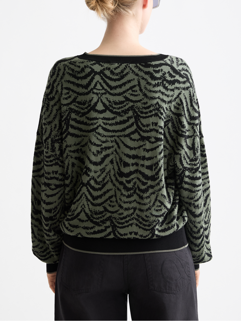 Jacquard V-neck pullover
