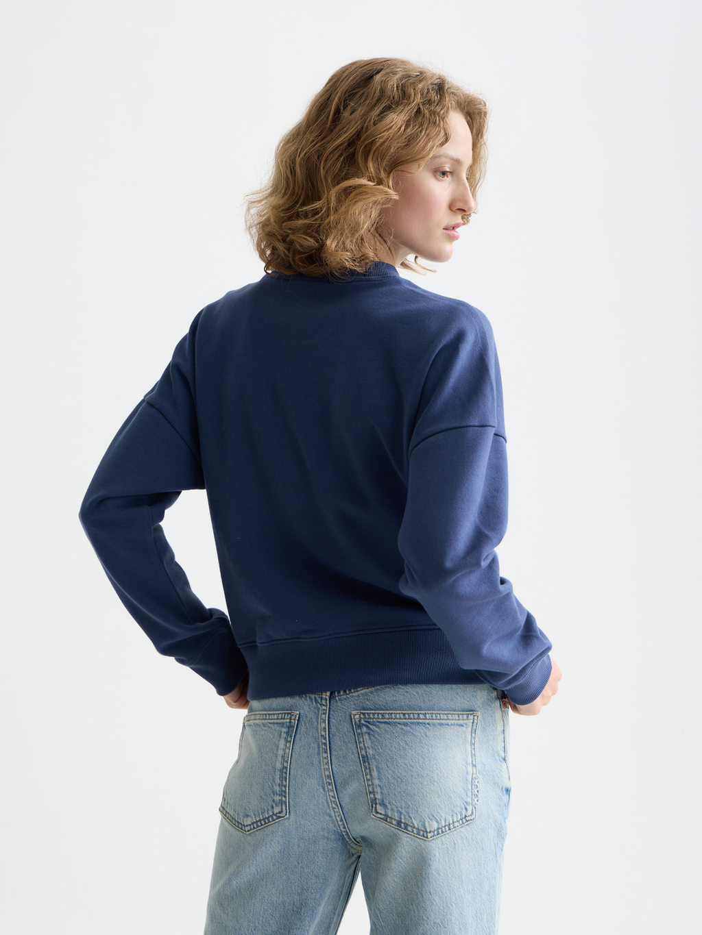 Embroidered logo relaxed sweatshirt