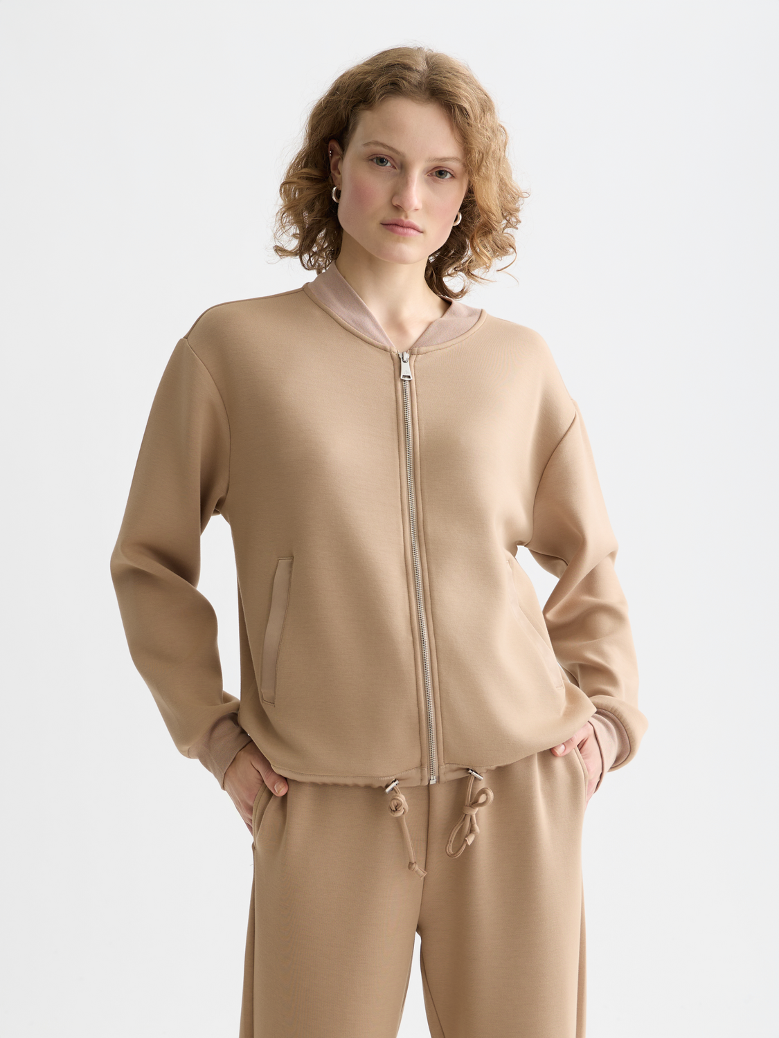 Modal jersey bomber