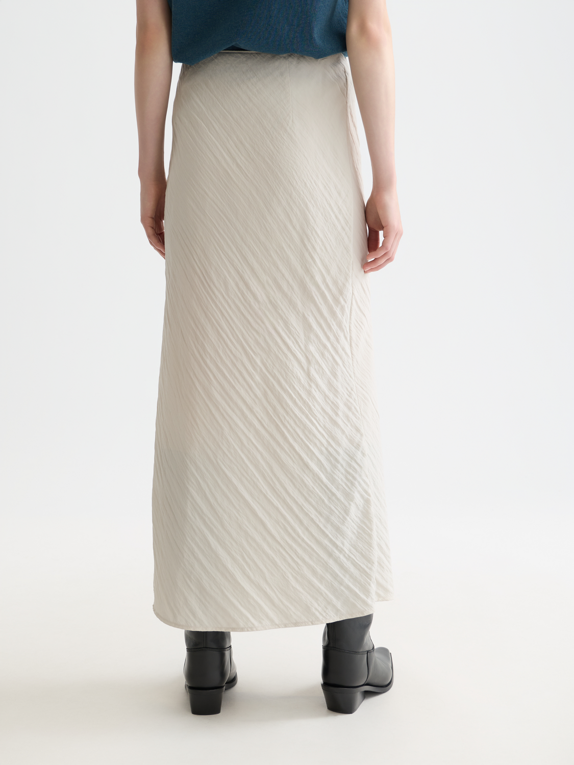 Tie wrap skirt