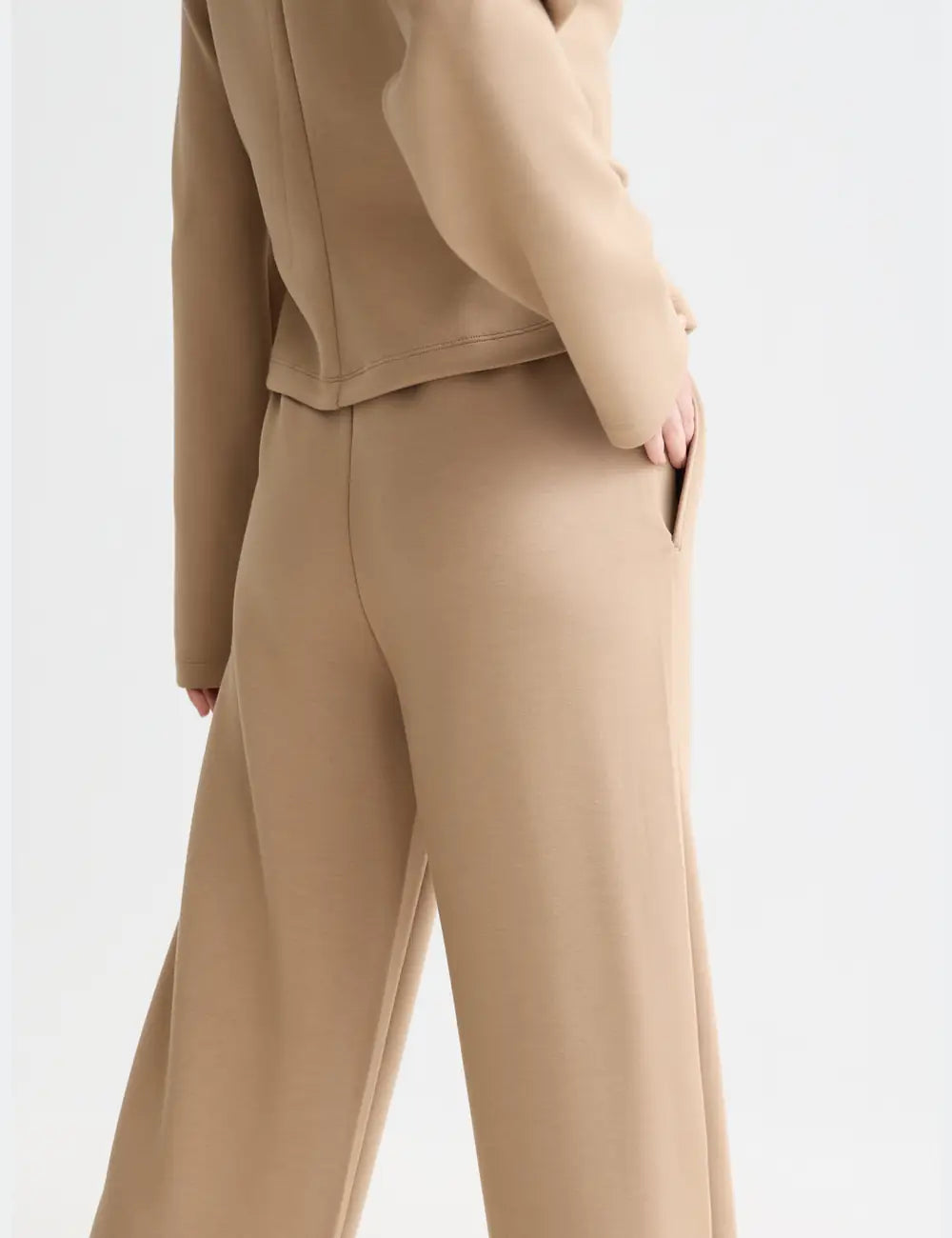 Modal Sweatpants detail shot of fabric and craftsmanship by Scotch & Soda