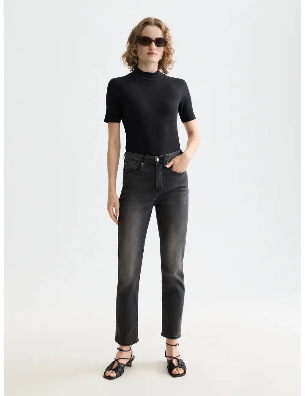 Core Mock Neck Tee full model shot showing overall fit by Scotch & Soda