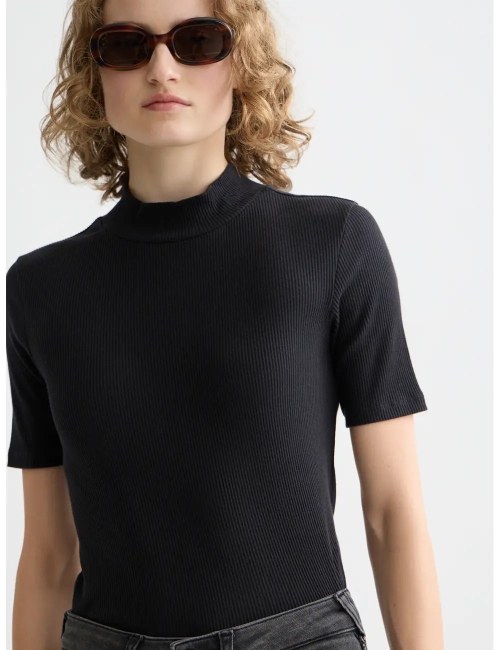 Core Mock Neck Tee detail shot showing fabric and craftsmanship by Scotch & Soda