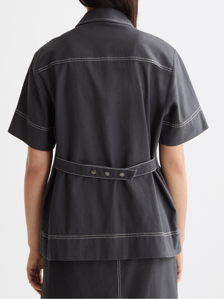 Patch pocket short sleeve shirt