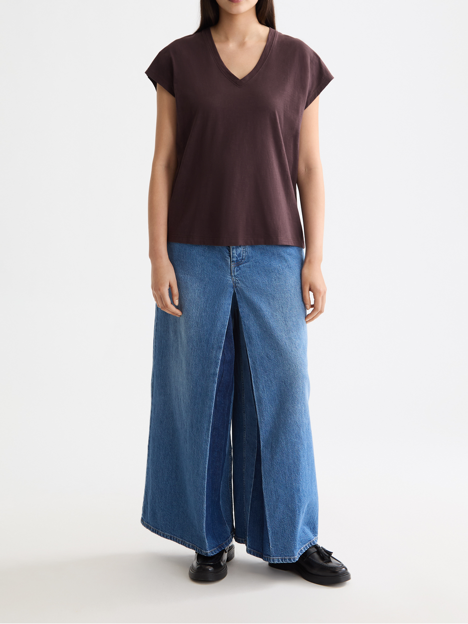 Slub V-neck T-shirt