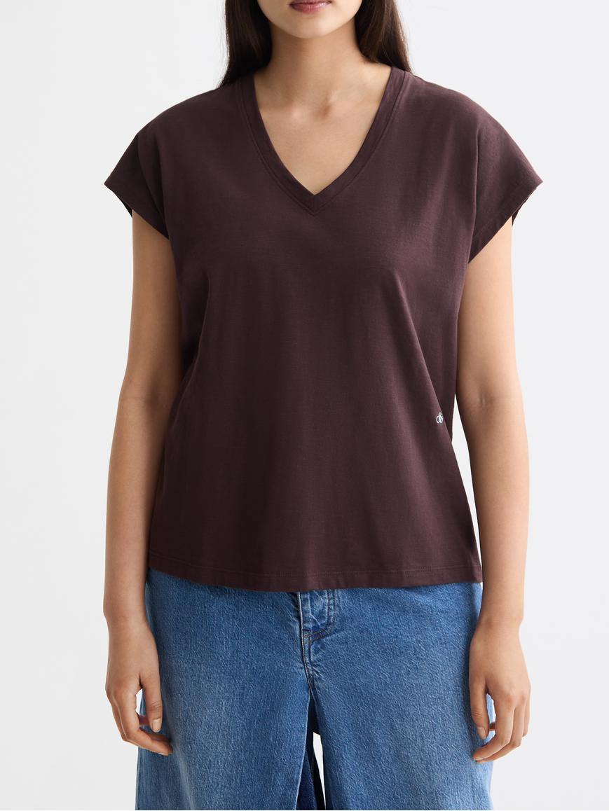 Slub V-neck T-shirt