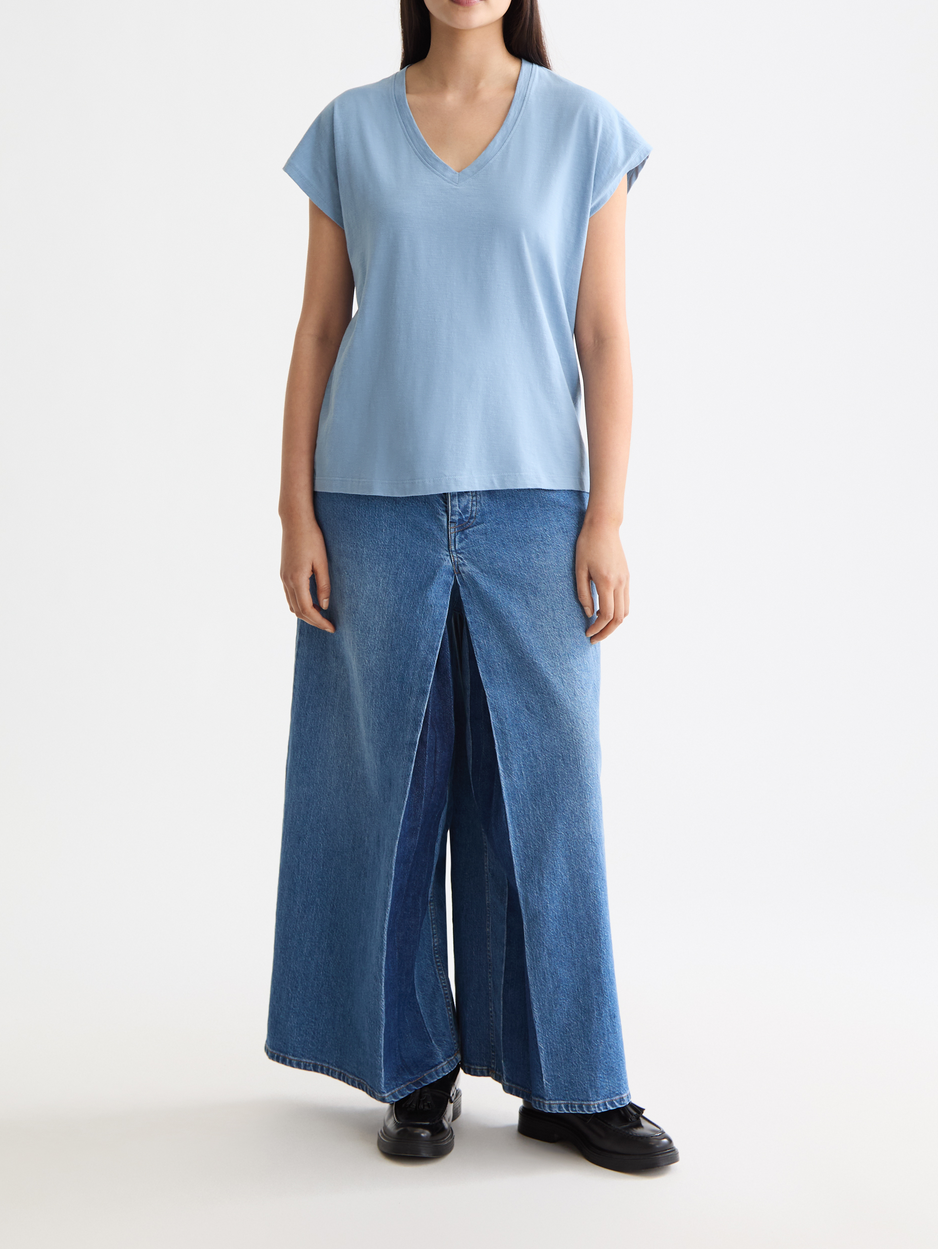 Slub V-neck T-shirt