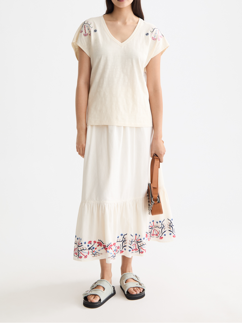 Embroidered V-neck T-shirt