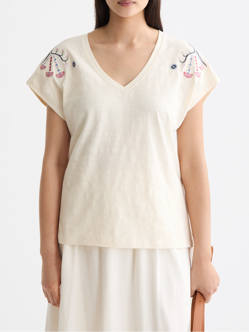 Embroidered V-neck T-shirt