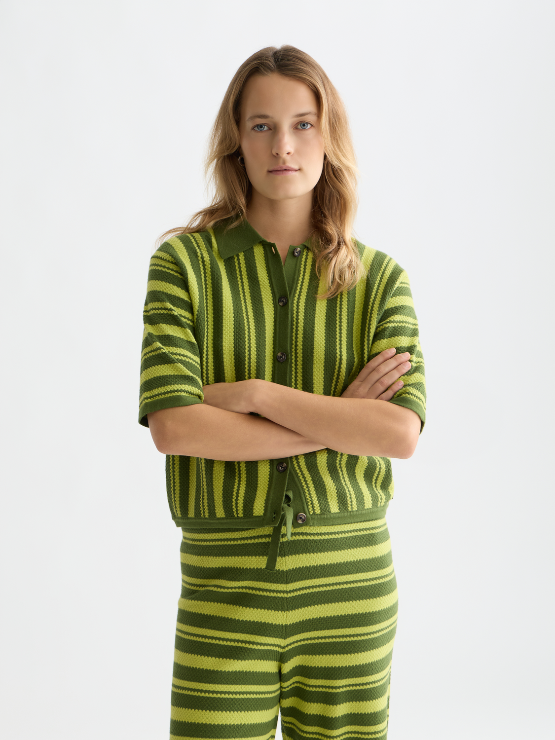 Textured vertical stripe knitted top
