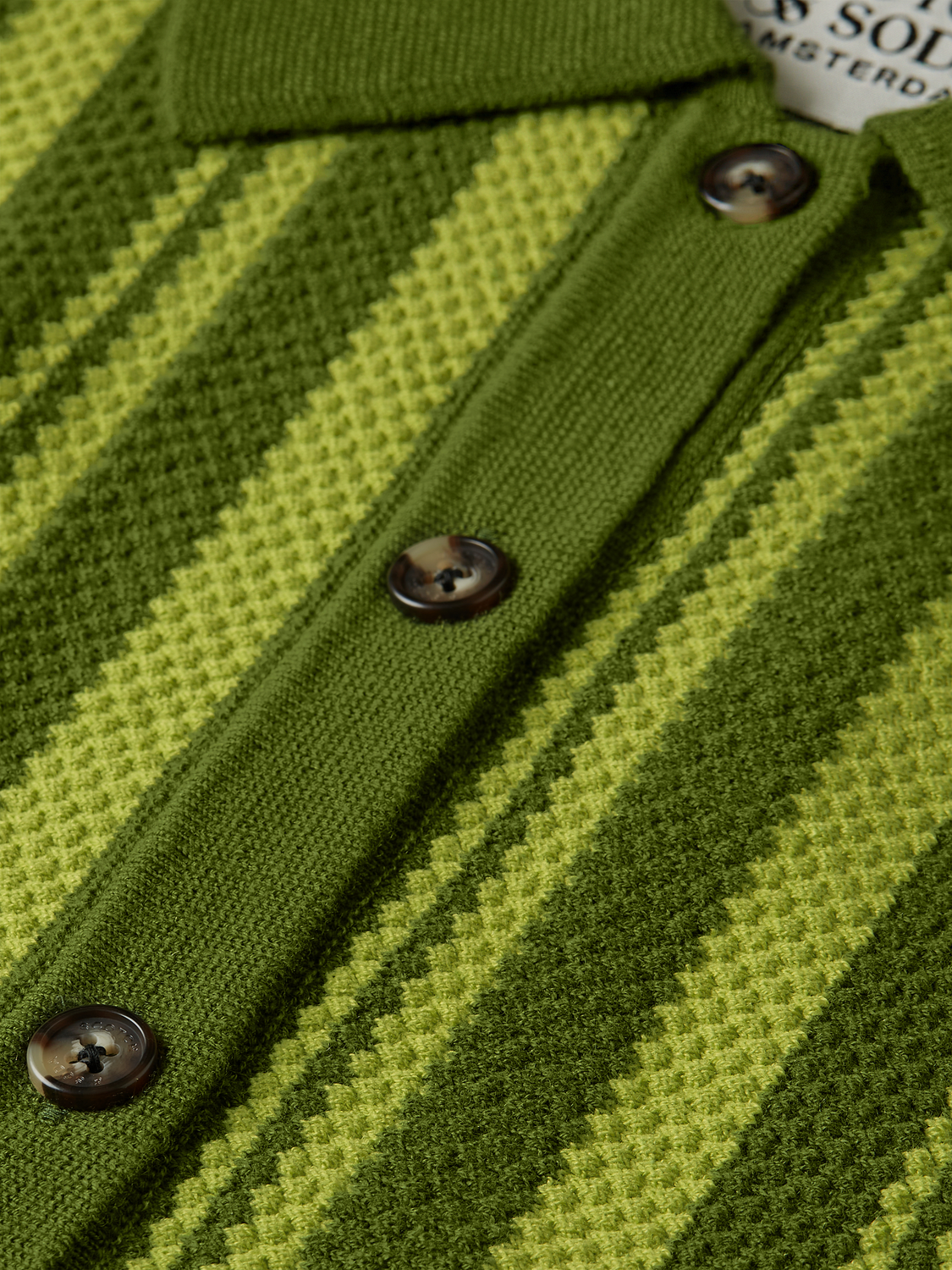 Textured vertical stripe knitted top