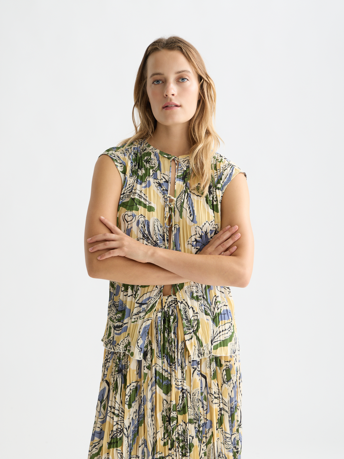 Printed pleat top