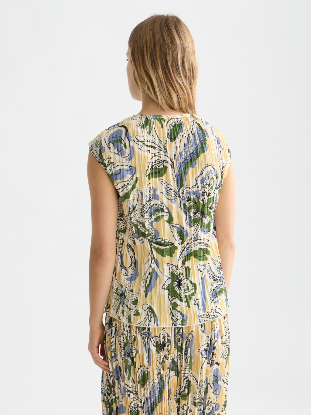 Printed pleat top